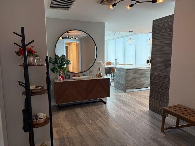 Foto del edificio - 460 NE 28th St