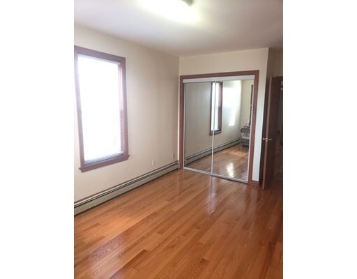 Building Photo - 2 Lynnville Terrace