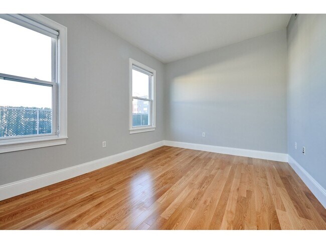 Foto del edificio - 12 Humboldt Pl