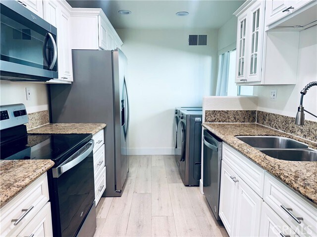 Foto del edificio - 4648 Park Granada Park