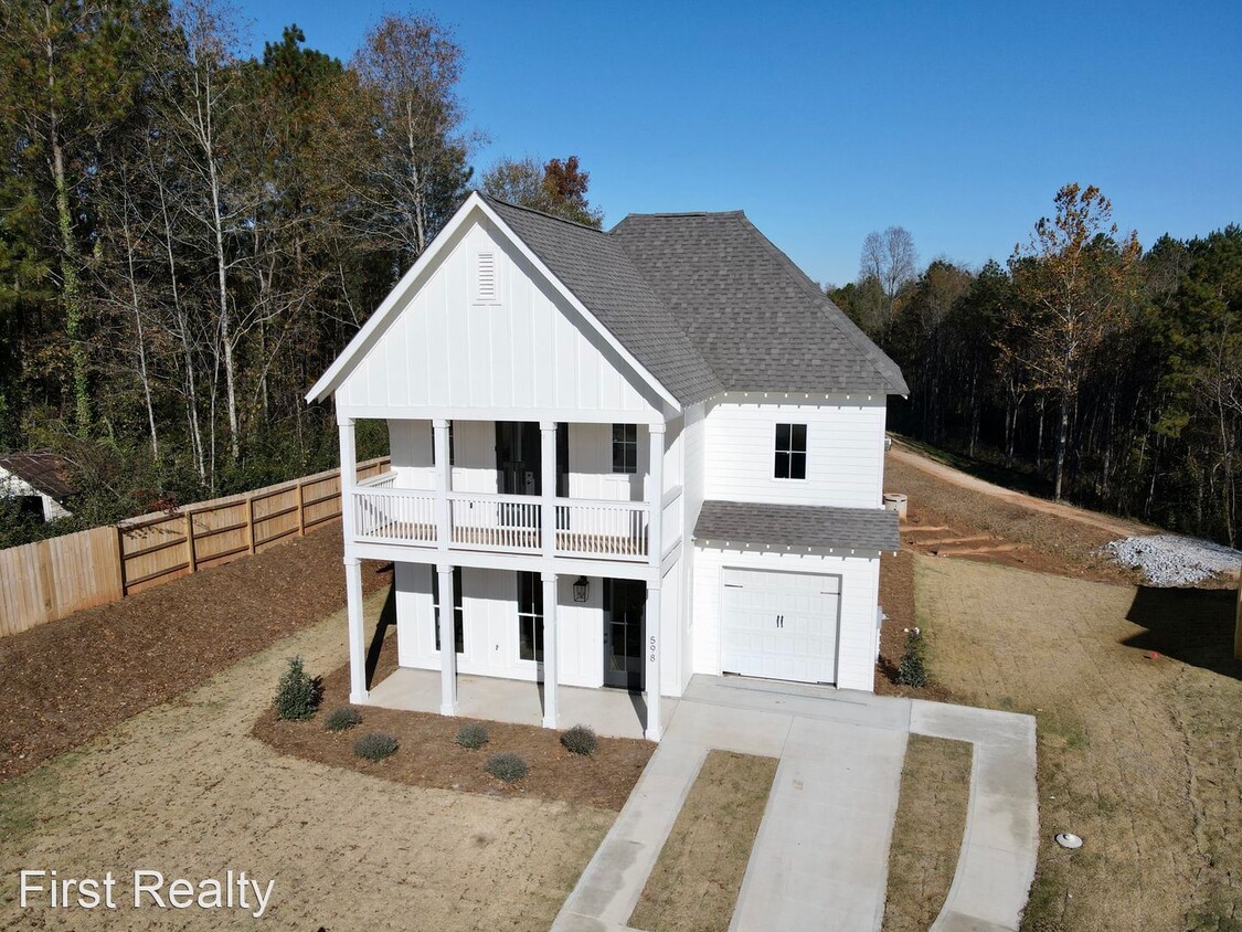 Primary Photo - 4 br, 3 bath House - 598 Piper Avenue