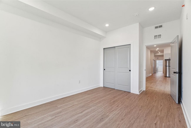 Building Photo - 1028 W Dauphin St