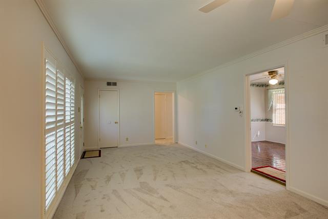 Building Photo - 729 Dumont Dr