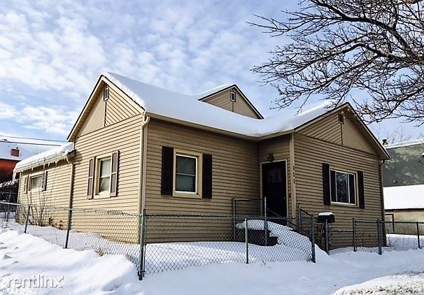 Foto principal - 635 E Broadway St