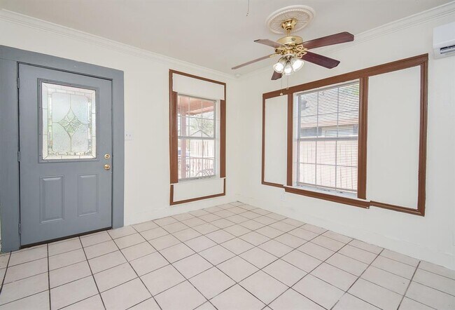 Foto del edificio - 6631 Avenue S