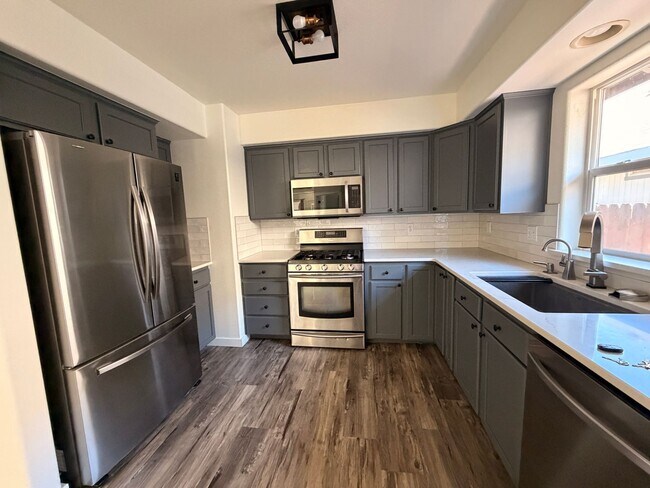 Foto del edificio - 3 Bed | 2 Bath | 1,306 Sq. Ft. | Bend, OR