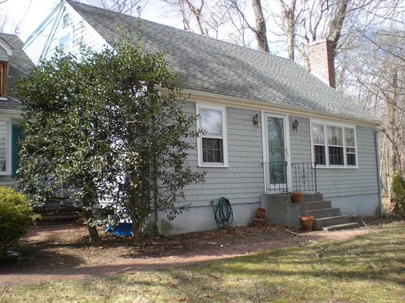 Primary Photo - Spacious 4 Bedroom Cape