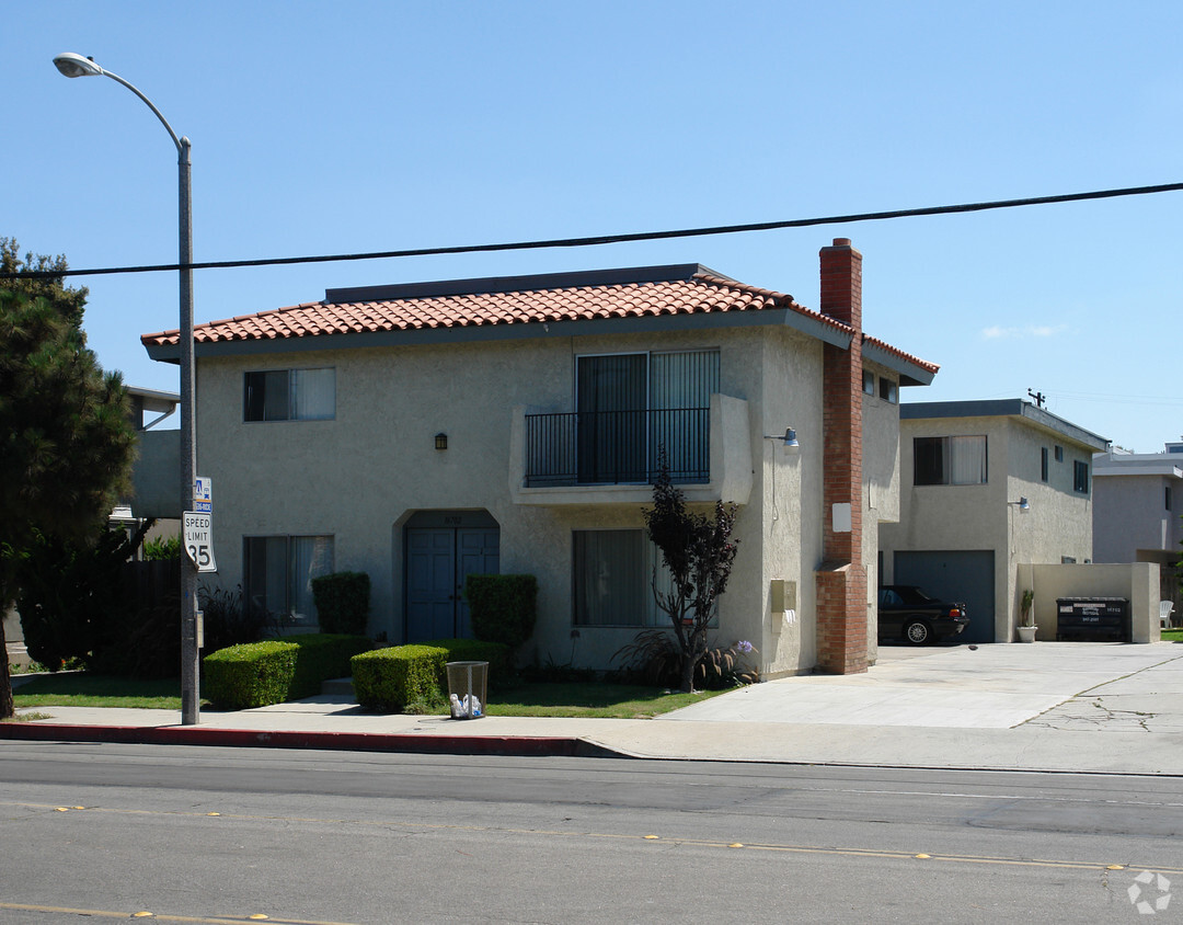 16702 Algonquin St, Huntington Beach, Ca 92649 - Apartments In 