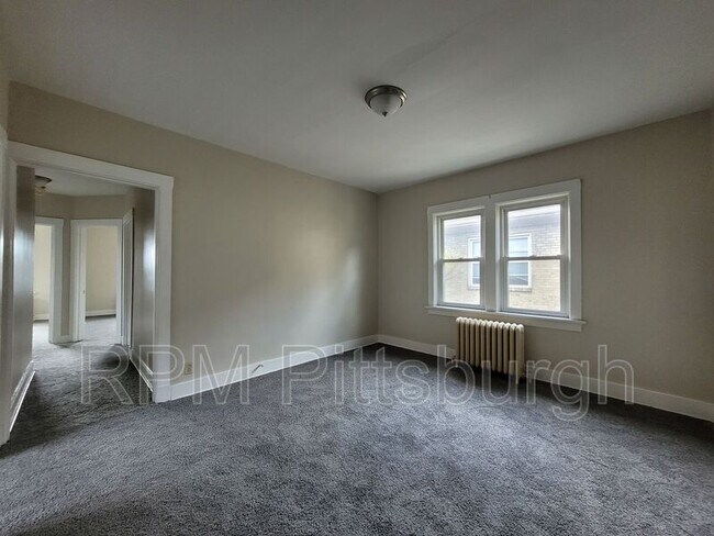 Foto del edificio - 3853 Brighton Rd