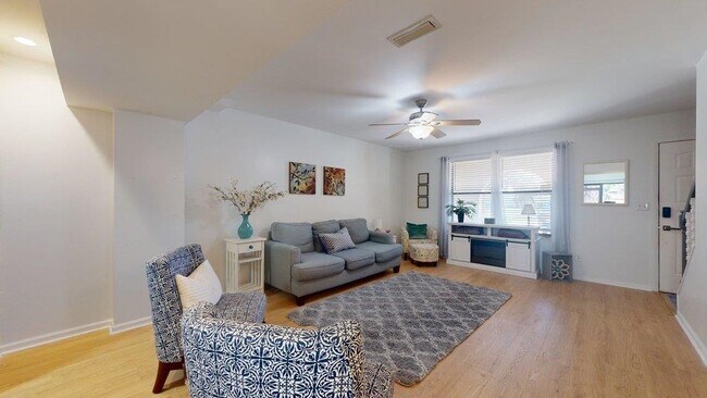 Foto del edificio - 616 Bowers Ln