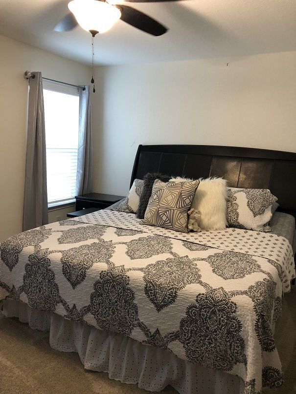 Building Photo - Brand New House