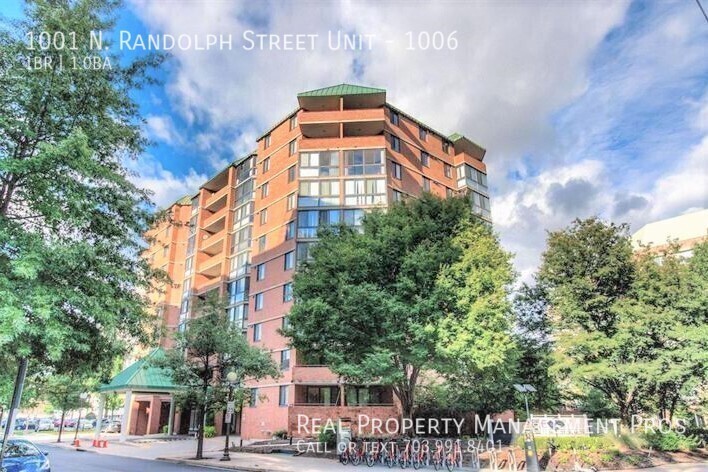 Primary Photo - 1001 N Randolph St
