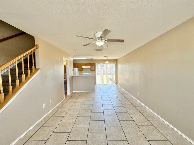 Building Photo - 5910 Greengate Dr