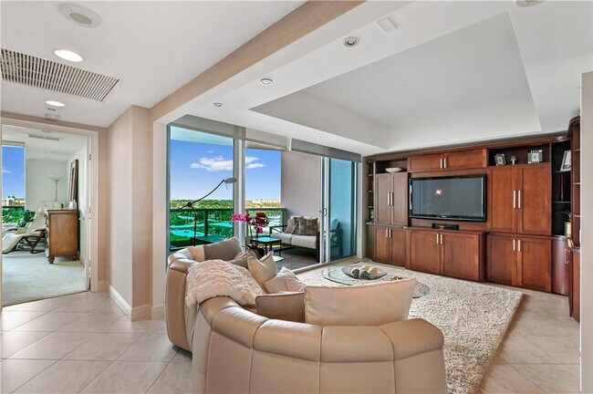 Building Photo - 1600 S Ocean Blvd