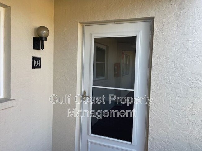 Foto del edificio - 270 Santa Maria St