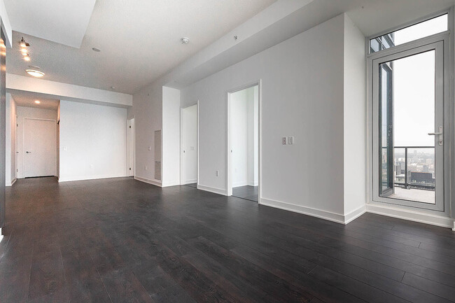 Building Photo - 125 Blue Jays Way