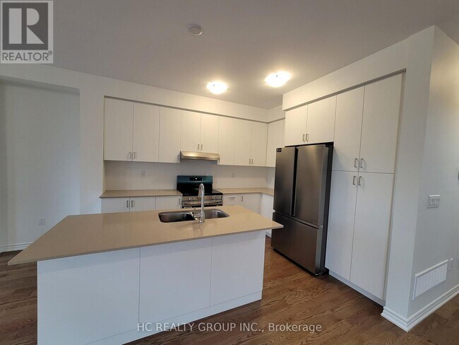 Building Photo - 20 Bridgeland Dr.