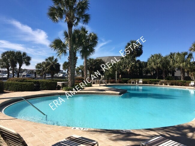 Building Photo - Waterfront Studio Condo!