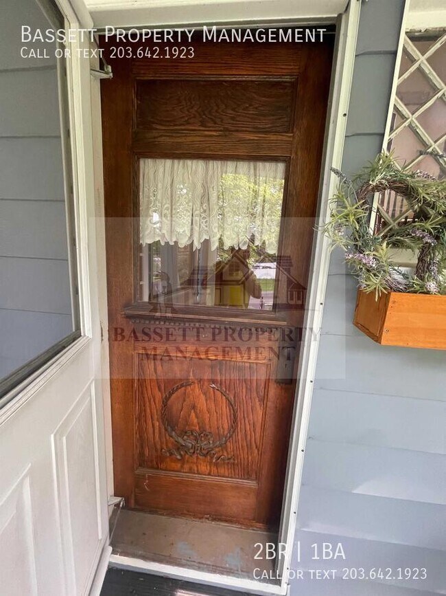 Building Photo - 203 Highland Ave