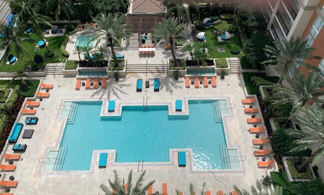 Foto del edificio - 550 Okeechobee Blvd