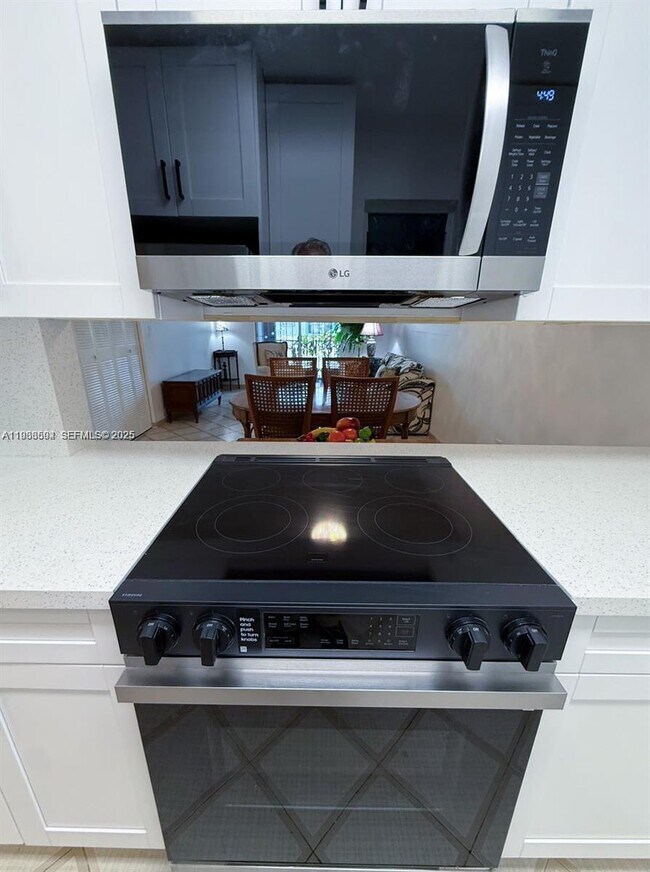 Foto del edificio - 160 SW 30th Ave