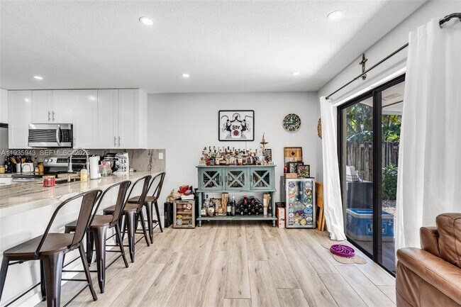 Foto del edificio - 12950 SW 66th Terrace