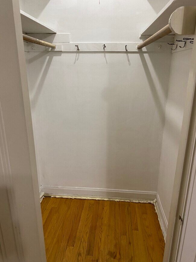 Foto del edificio - 6120 N Rockwell St