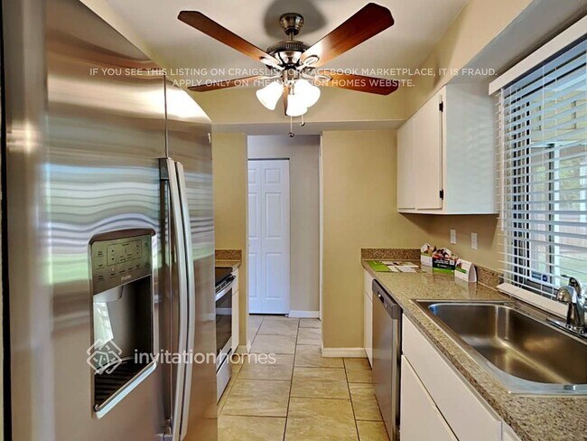 Foto del edificio - 17488 Oriole Rd