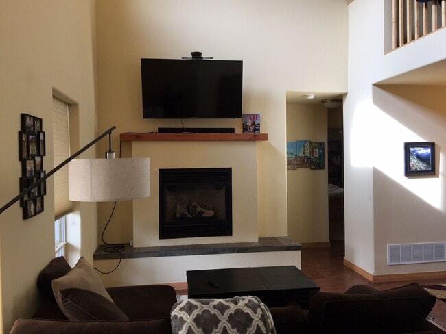 Foto del edificio - Dog friendly 3 Bedroom Condo!
