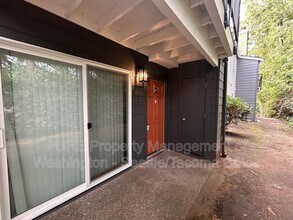Building Photo - 2605 S 272nd St