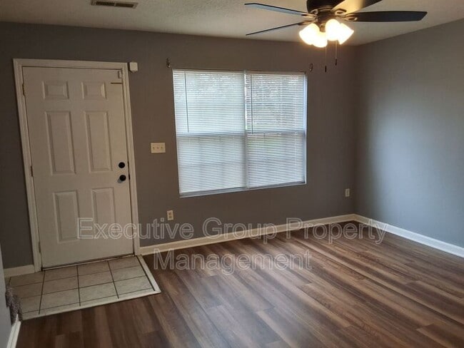 Foto del edificio - 1111-C NORTHRIDGE DRIVE