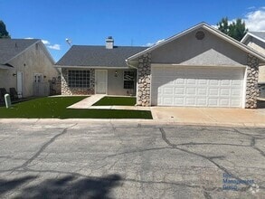 Building Photo - 1040 N 1300 W