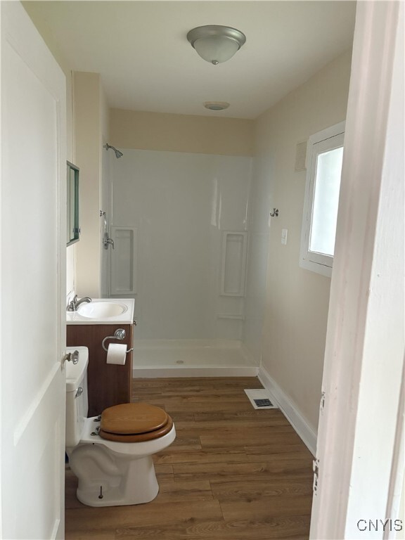 Building Photo - 120 Malverne Dr