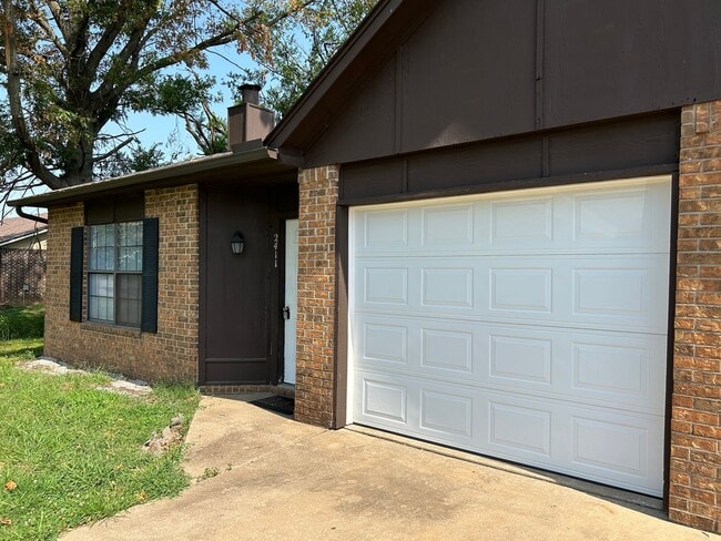 2409-2411 Magnolia St - 2409-2411 Magnolia St Apartment