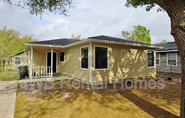 Building Photo - 1038 Fuller Ln
