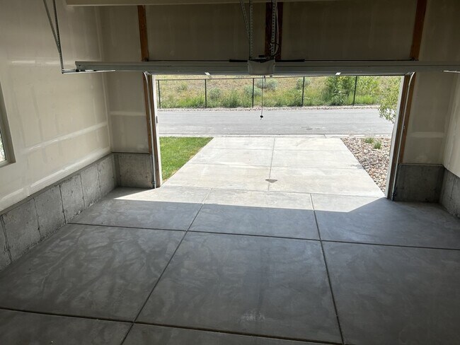 Building Photo - 4569 W Watchmen Wy