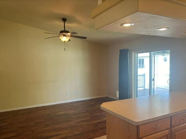 Foto del edificio - 4 Bedroom Single Family Home in Ammon