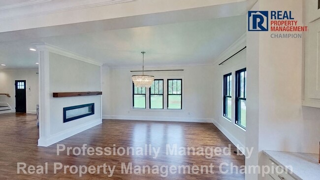 Photo - 213 Saps Road House