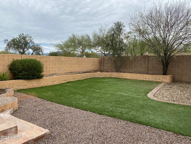 Building Photo - 4402 E Creosote Dr