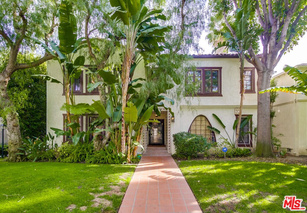 Foto principal - 340 N Oakhurst Dr