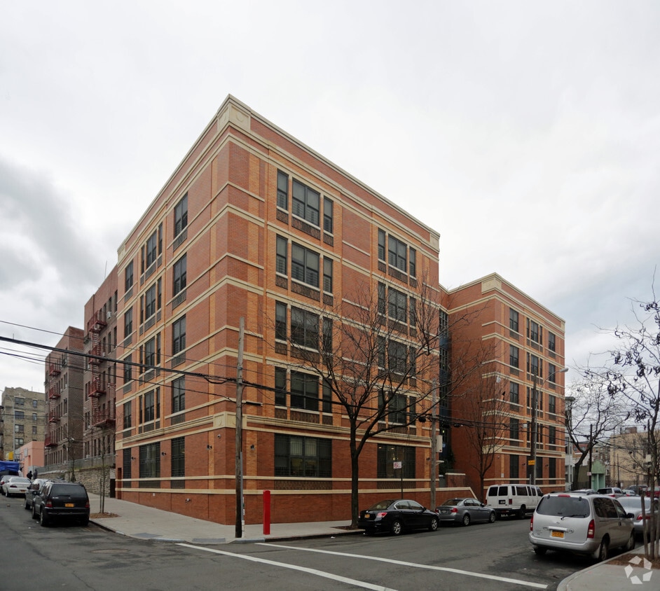 Primary Photo - The Lenniger Residences