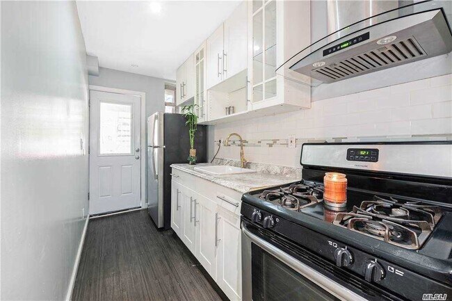 Foto del edificio - 42 Covert St.