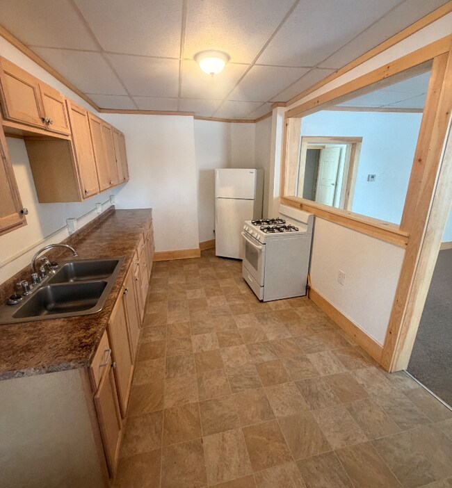 Foto del edificio - 109 Railroad St