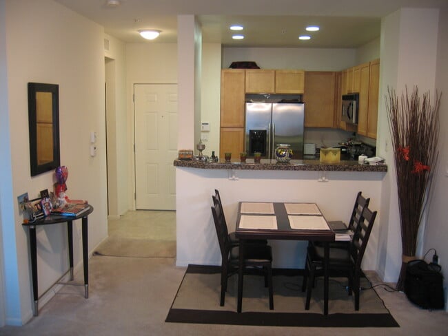 Building Photo - 6400 Crescent Park E