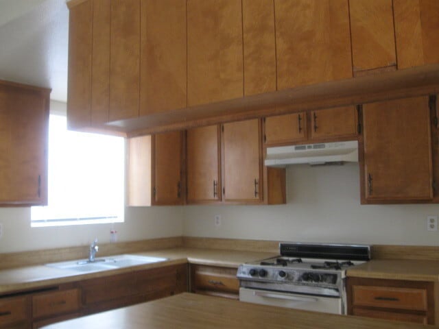 Building Photo - PA803