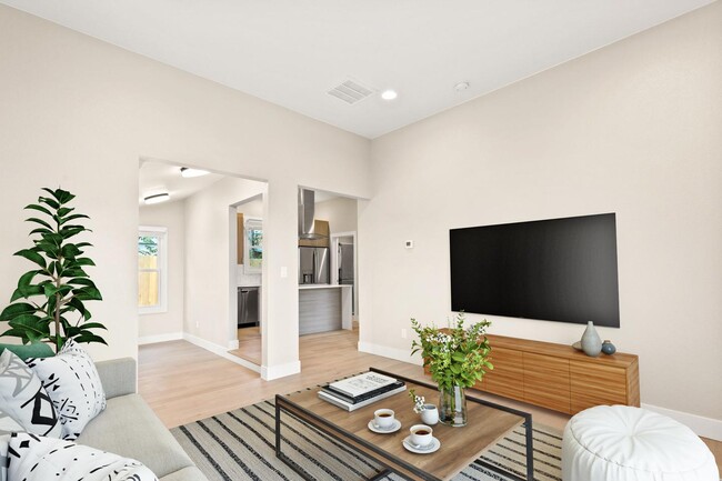 Building Photo - Sleek LoHi ADU near restaurants & coffee s...
