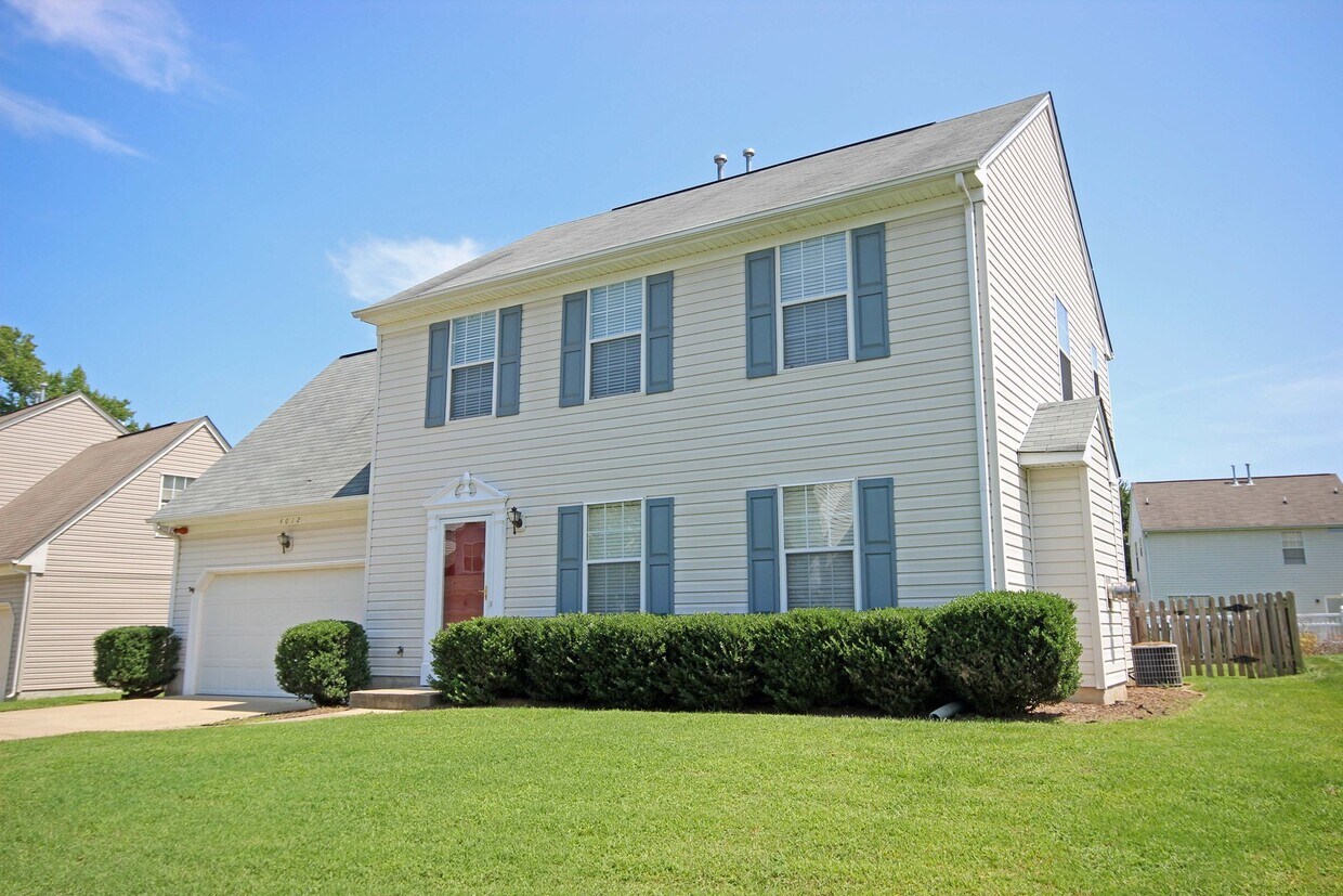 Foto principal - Lovely Home in Springhill Community