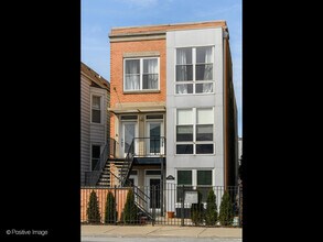 Building Photo - 3502 W Diversey Ave