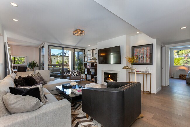 Building Photo - 8380 Waring Ave