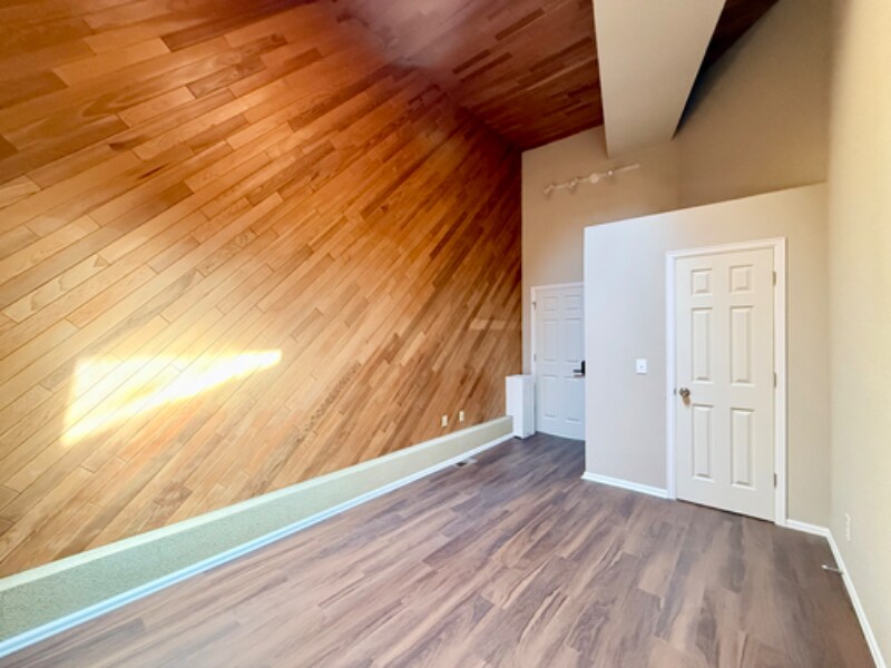 Foto principal - 301 W Mangrum Dr